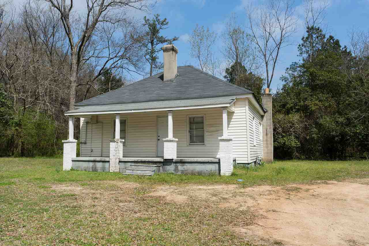 1124 Peach Orchard Road Union, SC 29379 - Photo 2 of 17