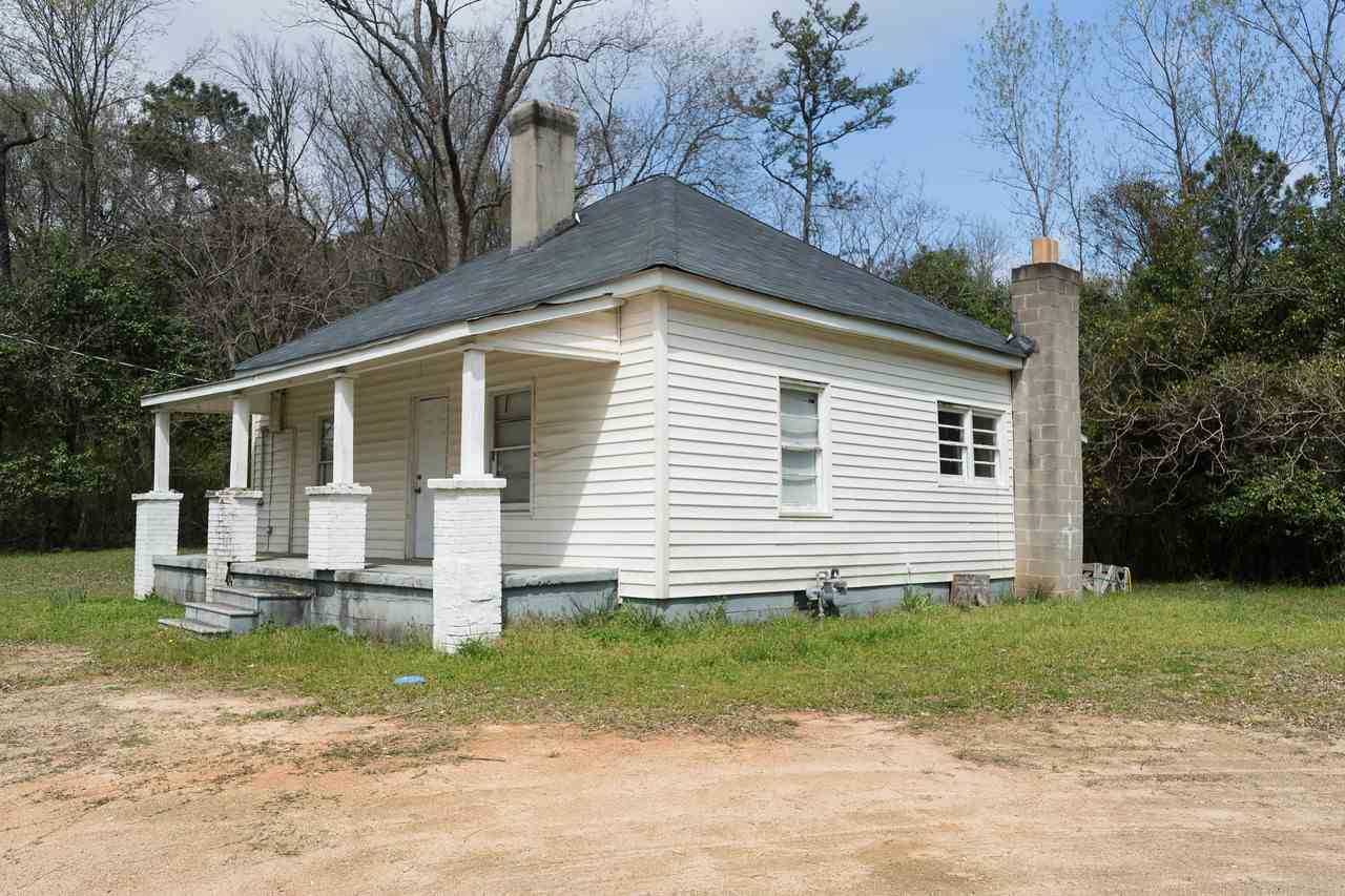 1124 Peach Orchard Road Union, SC 29379 - Photo 3 of 17