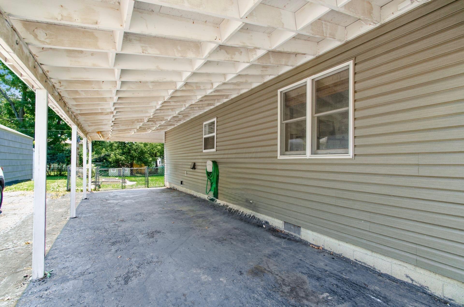 503 Chase Road Columbus, OH 43214 - Photo 35 of 39 035_ Rd Columbus OH 43214 USA