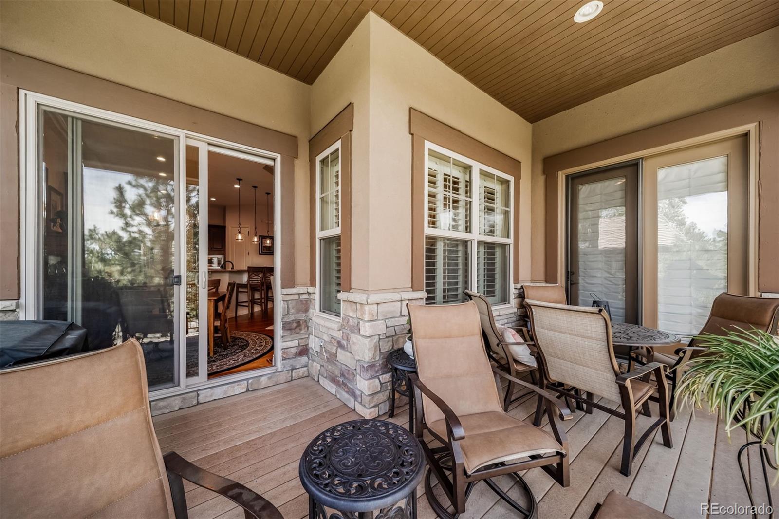 4316 Chateau Ridge Road Castle Rock, CO 80108 - Photo 18 of 39