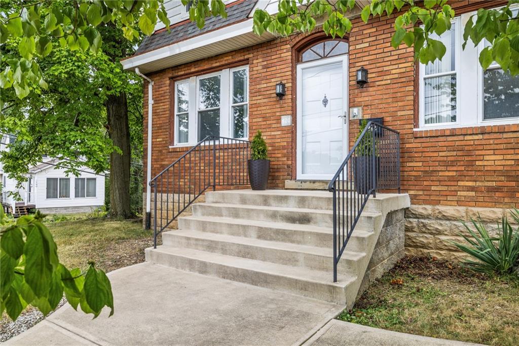 420 Shadyhill Road Pittsburgh, PA 15205 - Photo 3 of 44 Gallery Image 3