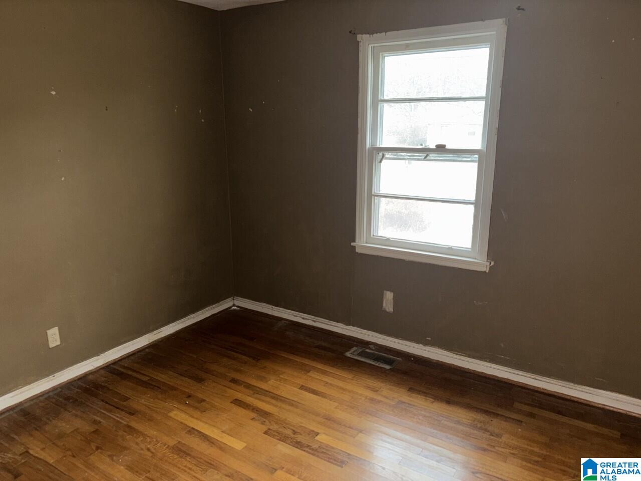 718 Bain Avenue Weaver, AL 36277 - Photo 9 of 13