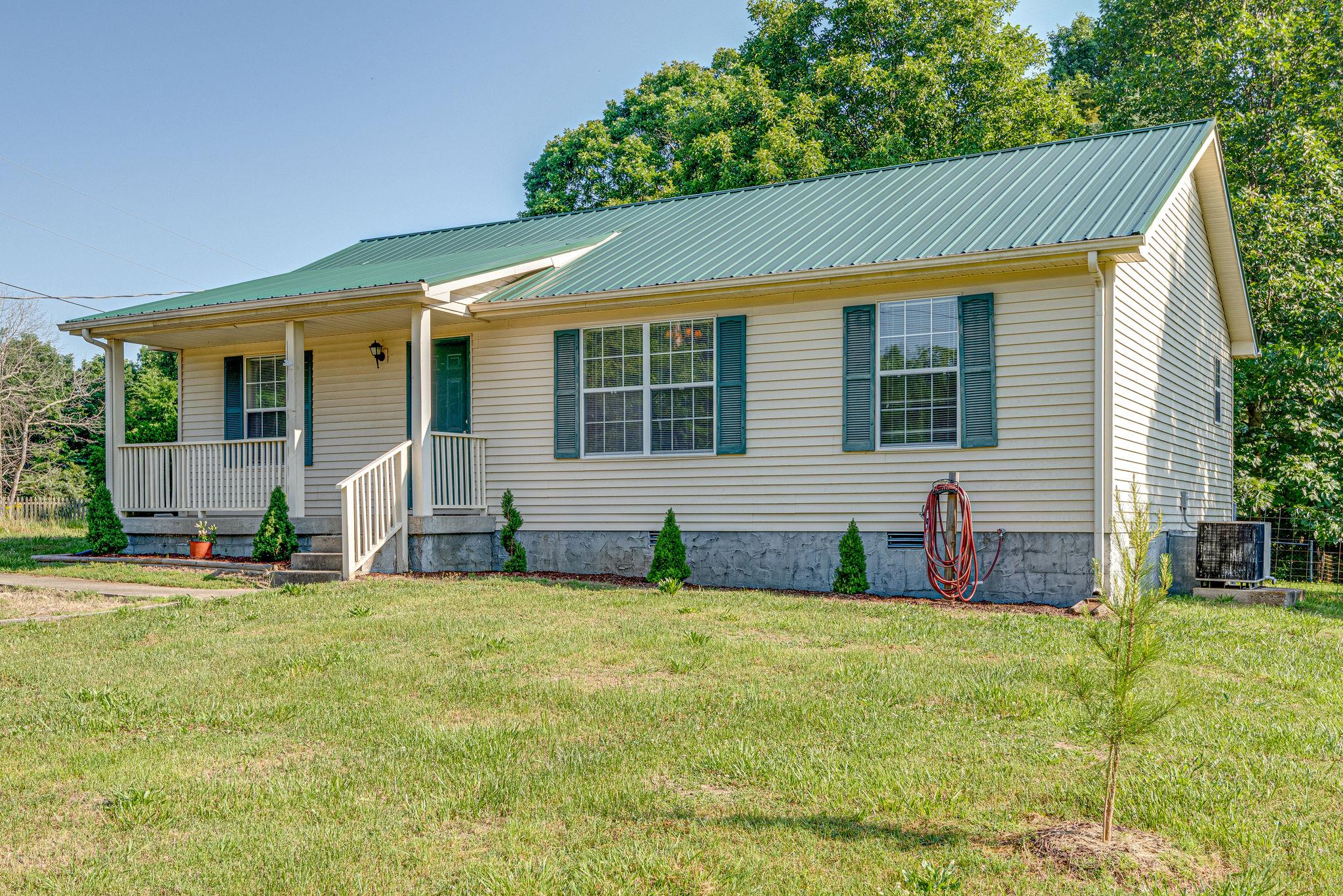 315 Preacher Road Charlotte, TN 37036 - Photo 2 of 26 Gallery Image 2
