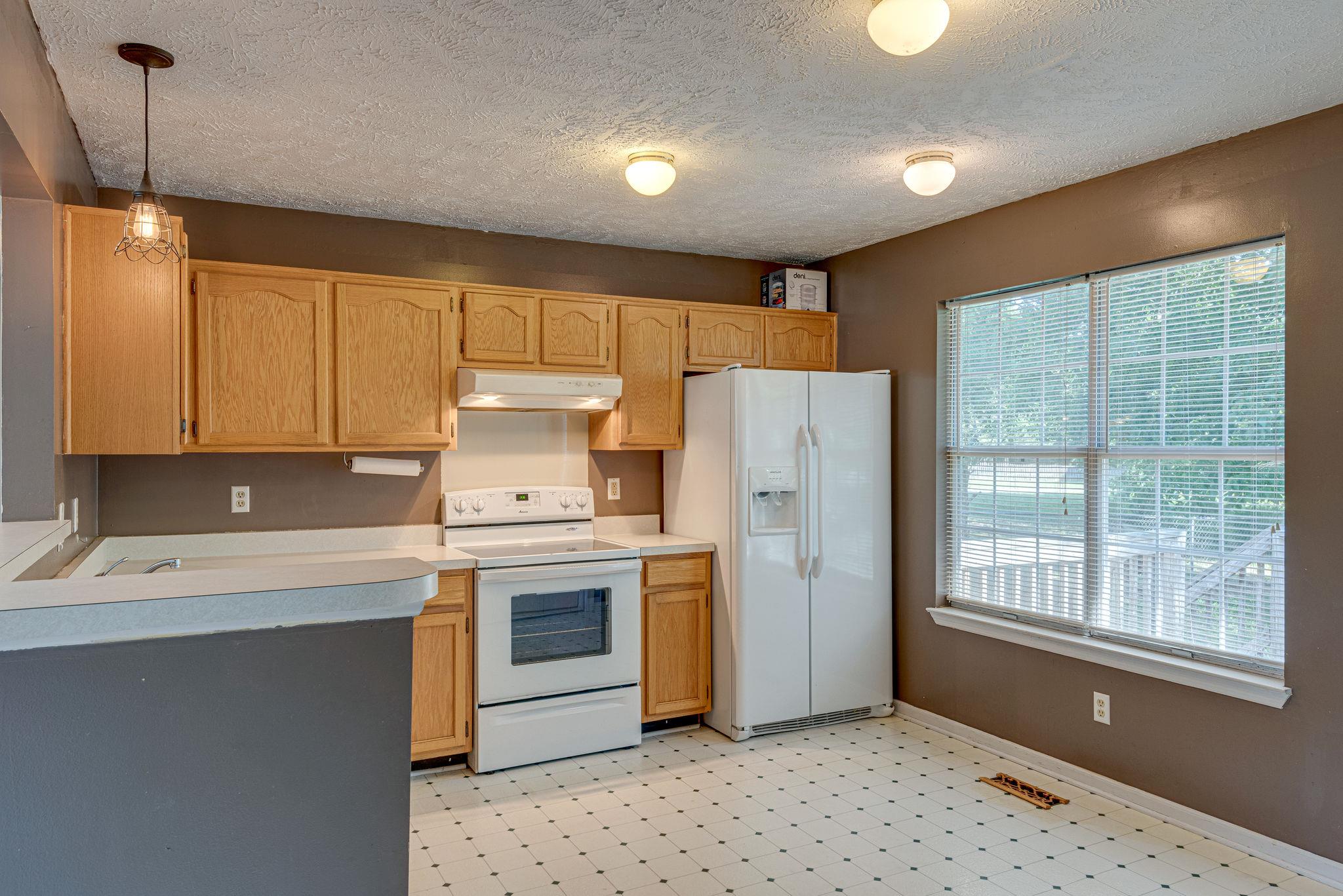 315 Preacher Road Charlotte, TN 37036 - Photo 10 of 26 Gallery Image 10