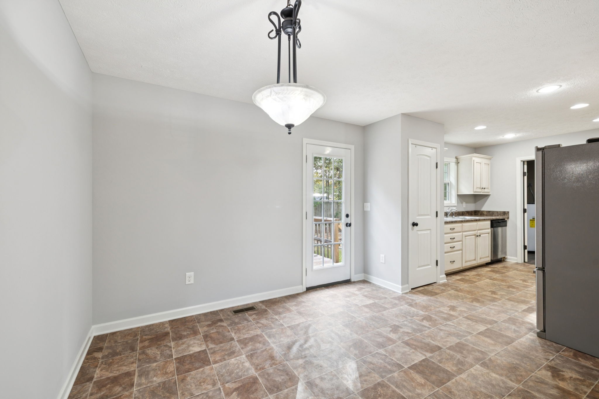 538 Indian Springs Circle Manchester, TN 37355 - Photo 18 of 59