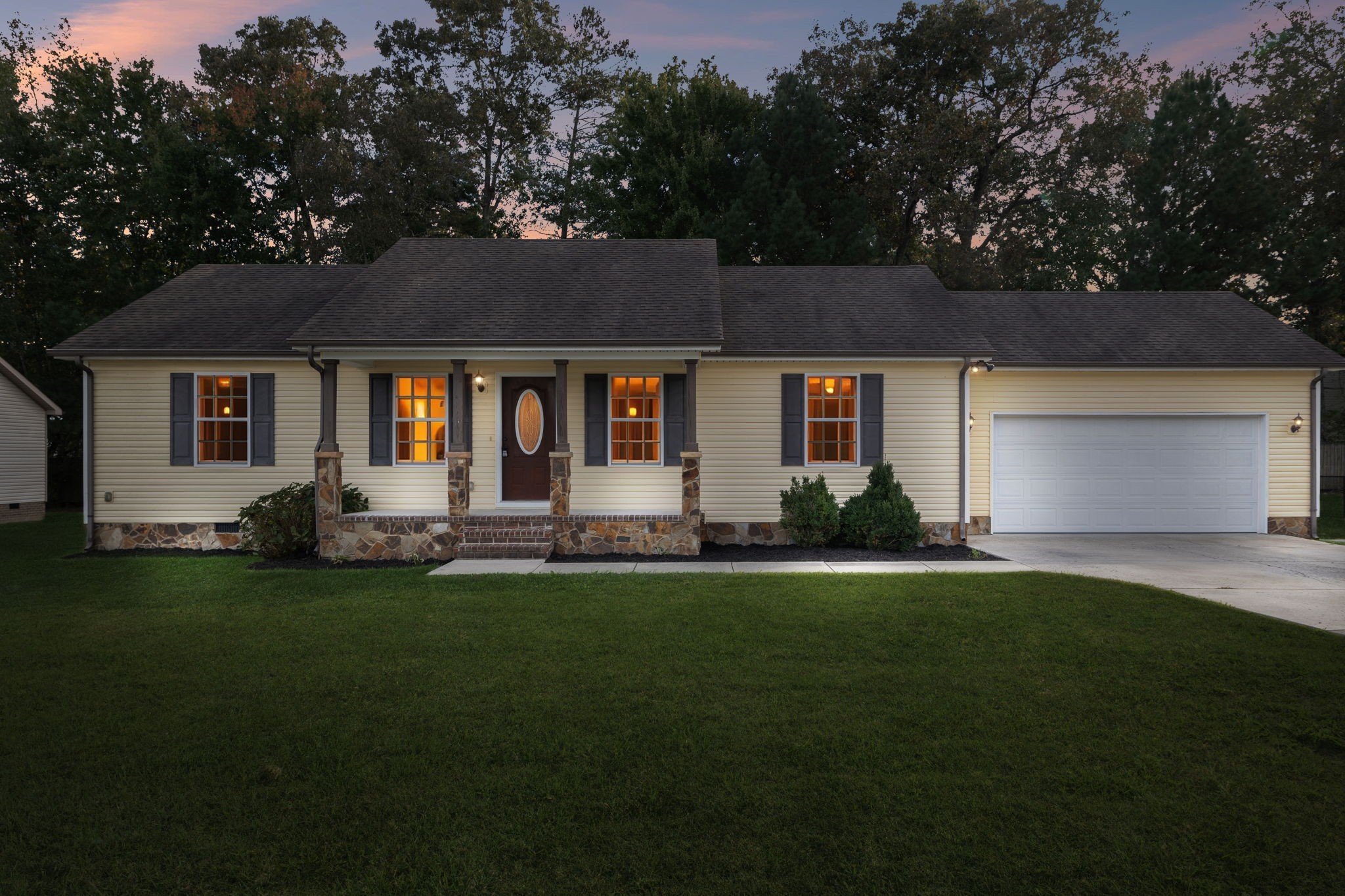 538 Indian Springs Circle Manchester, TN 37355 - Photo 2 of 59