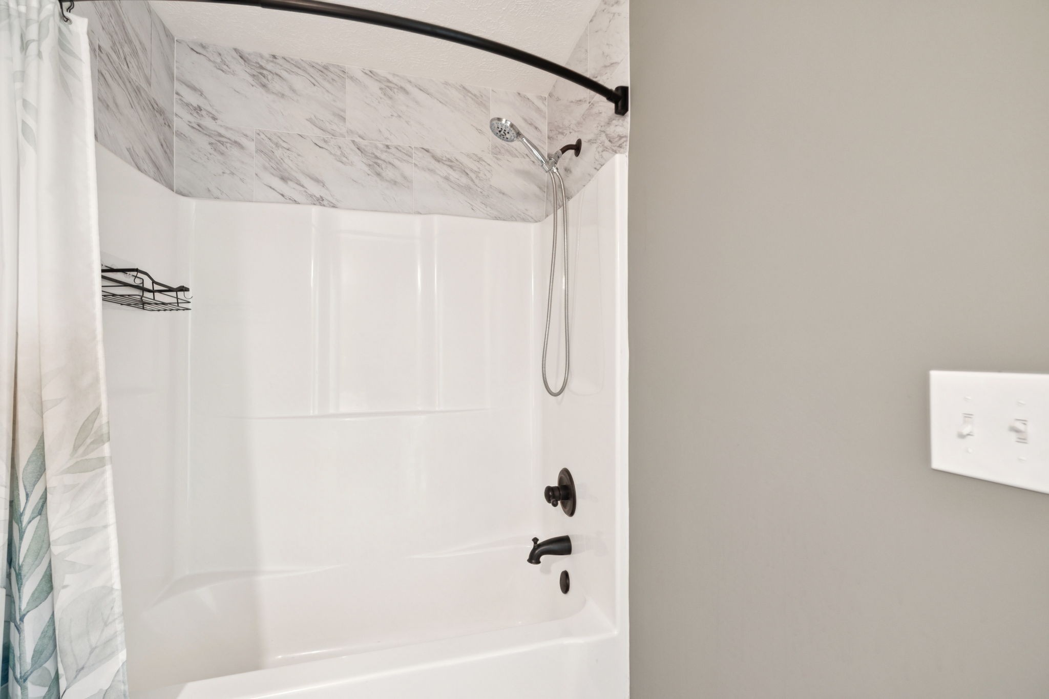 538 Indian Springs Circle Manchester, TN 37355 - Photo 35 of 59 a bathroom with a shower