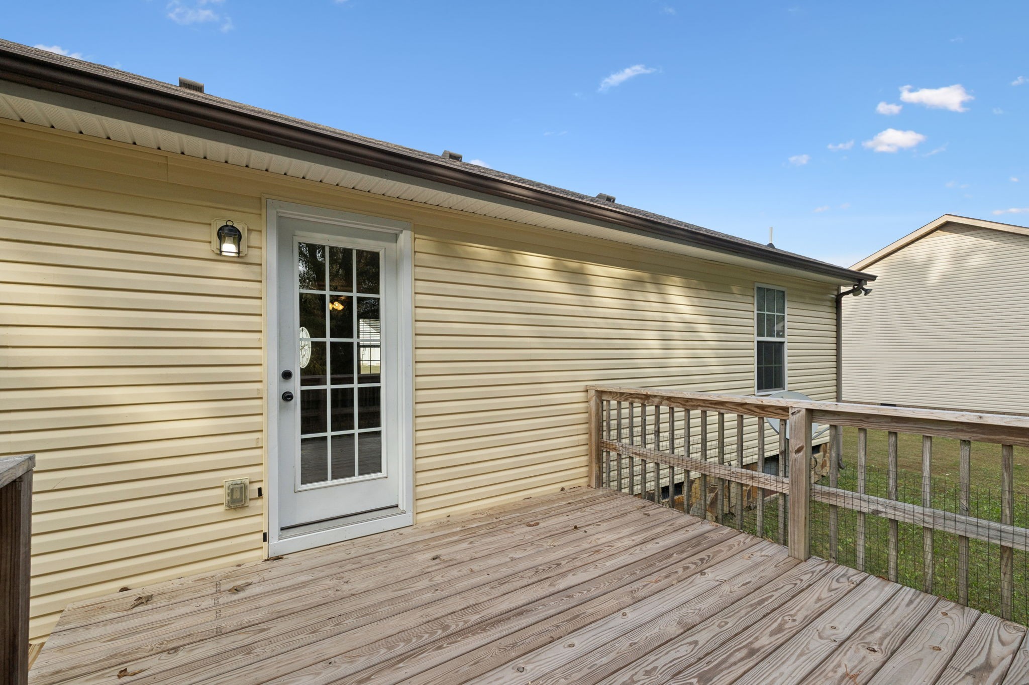 538 Indian Springs Circle Manchester, TN 37355 - Photo 38 of 59 a view of a house with wooden deck