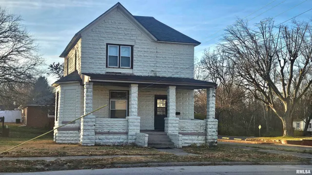 $95,000 | 428 North Main Street, Lewistown, IL 61542