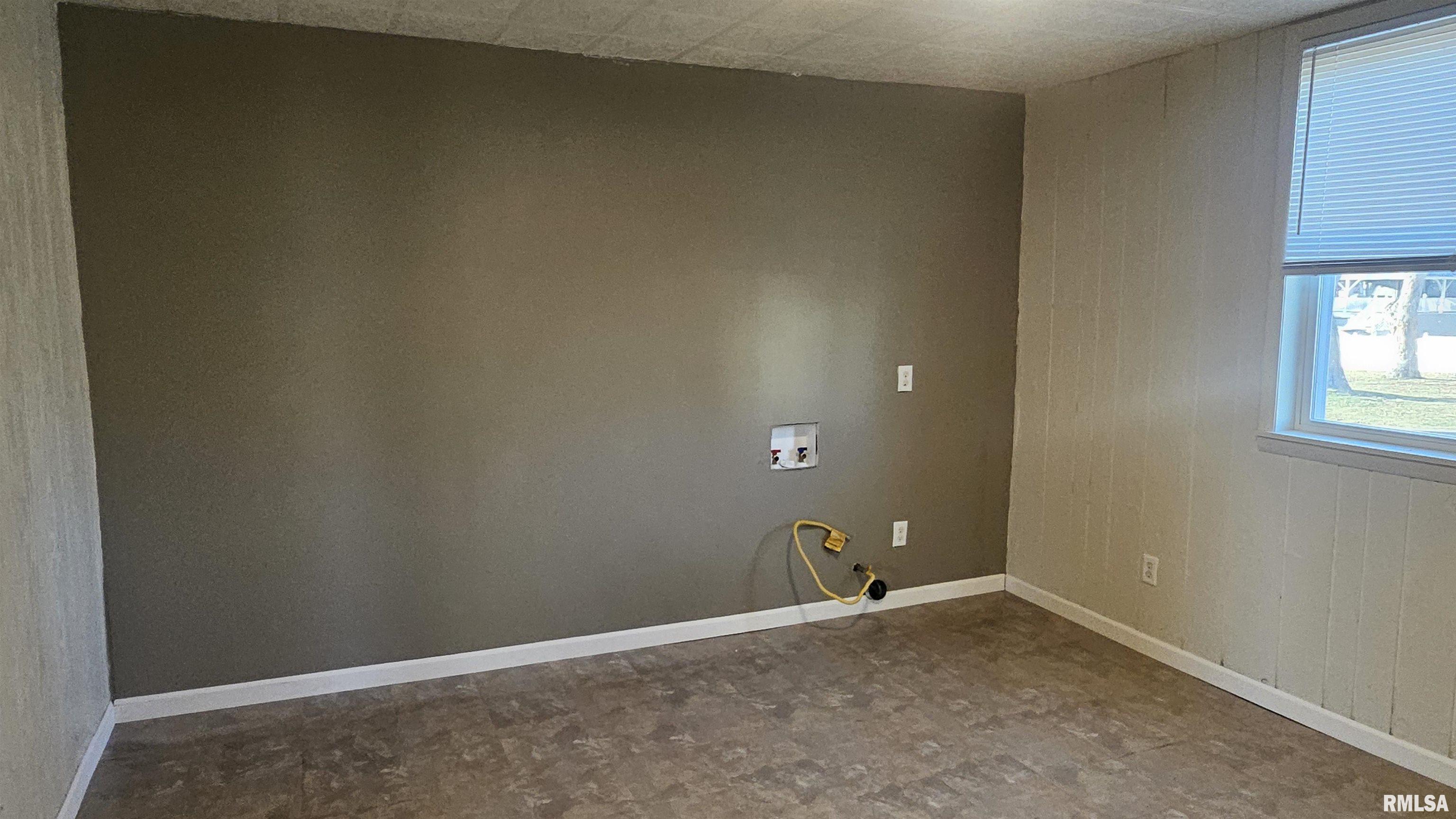 428 North Main Street Lewistown, IL 61542 - Photo 20 of 50