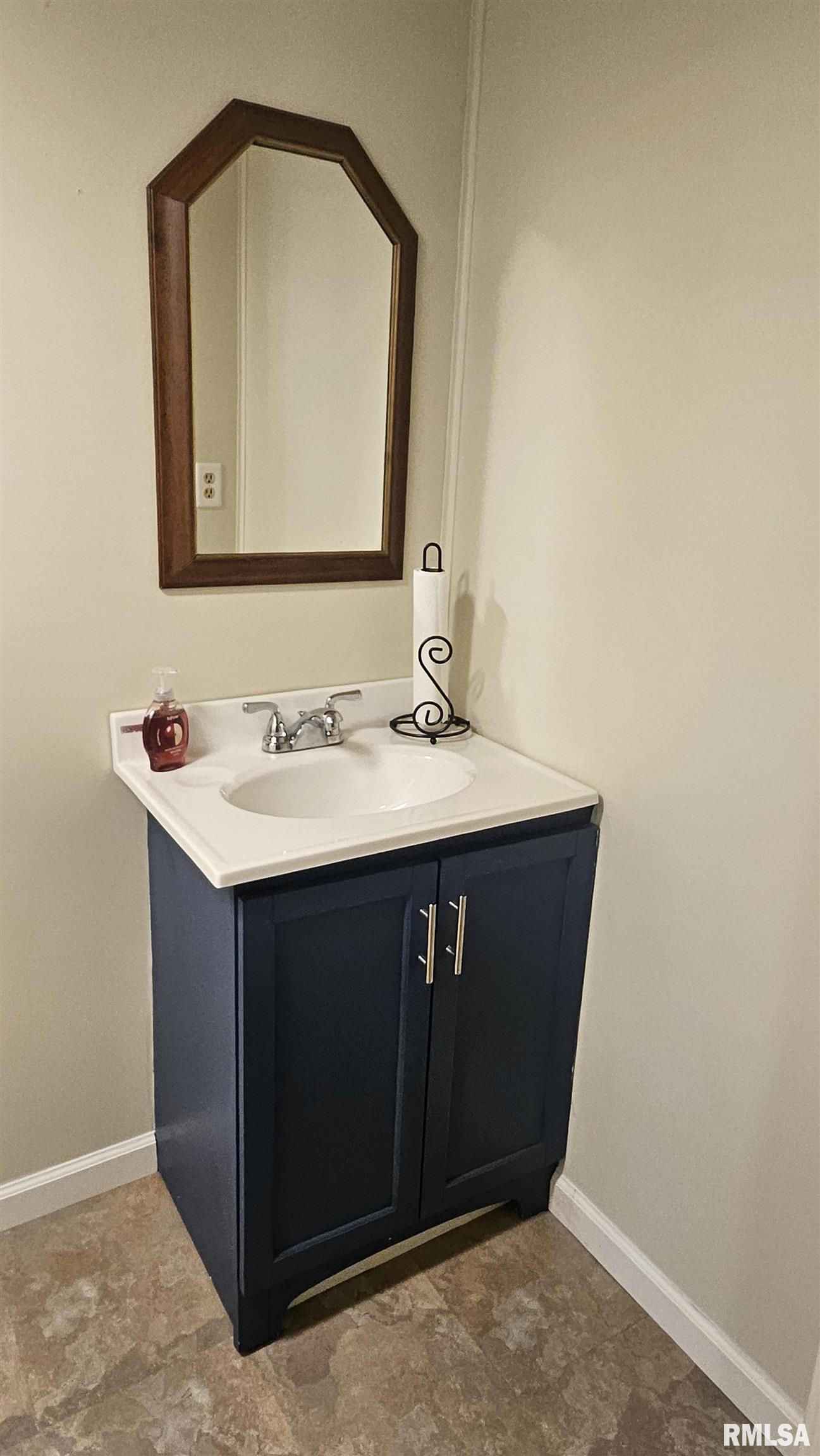 428 North Main Street Lewistown, IL 61542 - Photo 21 of 50