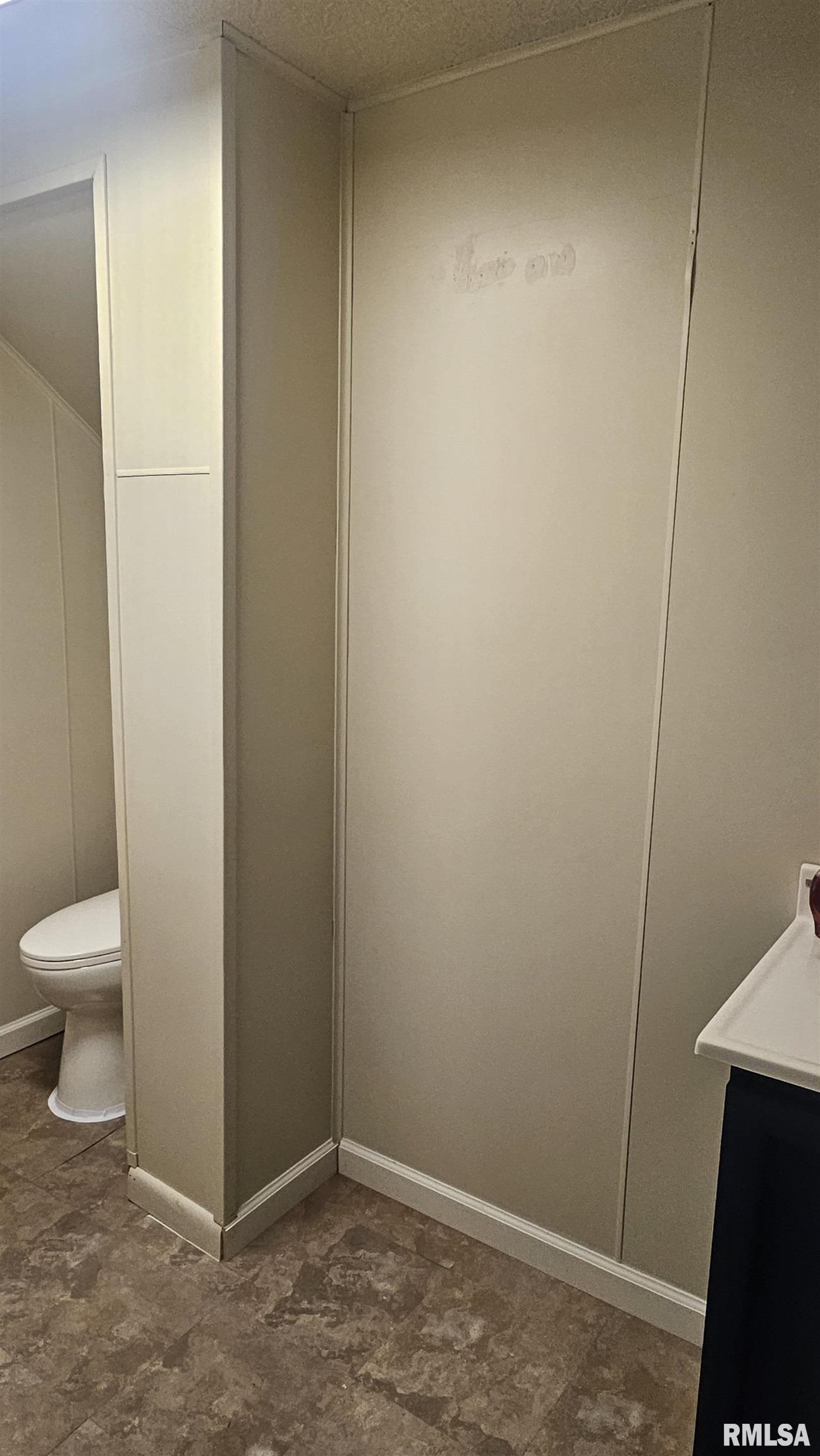 428 North Main Street Lewistown, IL 61542 - Photo 24 of 50