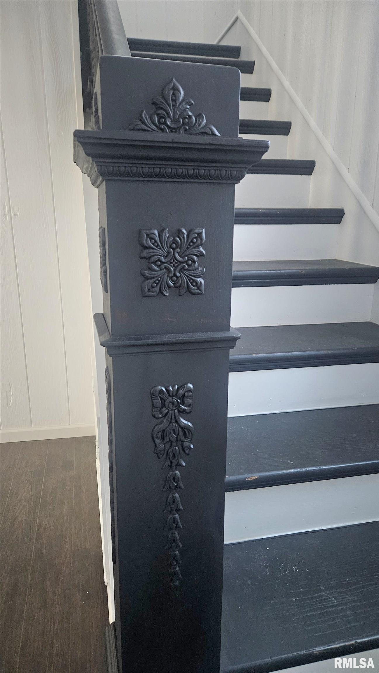 428 North Main Street Lewistown, IL 61542 - Photo 3 of 50