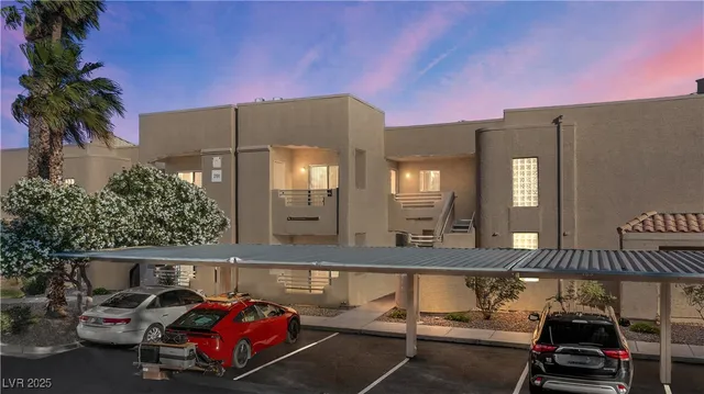 $195,000 | 2191 Bay Club Drive, Unit 204, Laughlin, NV 89029