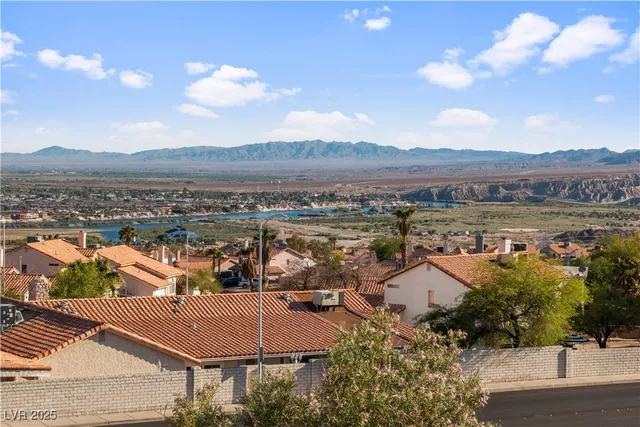 $195,000 | 2191 Bay Club Drive, Unit 204, Laughlin, NV 89029