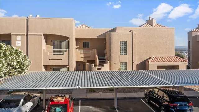 $195,000 | 2191 Bay Club Drive, Unit 204, Laughlin, NV 89029