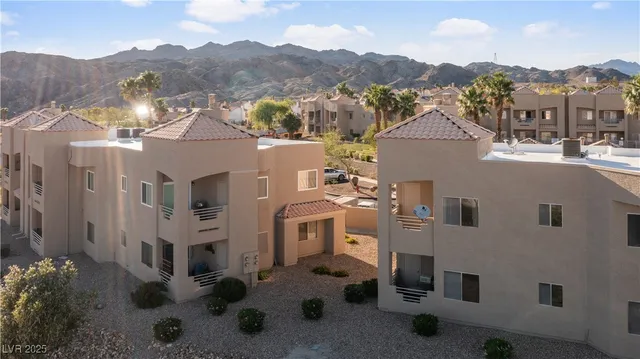 $195,000 | 2191 Bay Club Drive, Unit 204, Laughlin, NV 89029