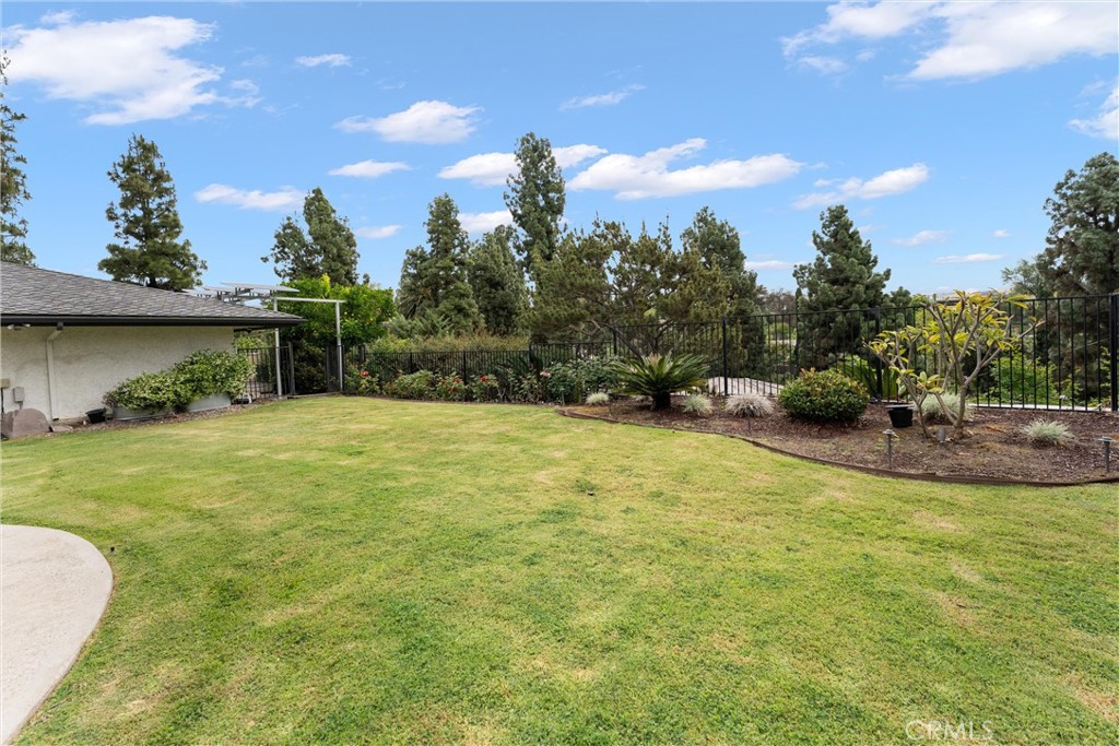 510 Laguna Road Fullerton, CA 92835 - Photo 41 of 48