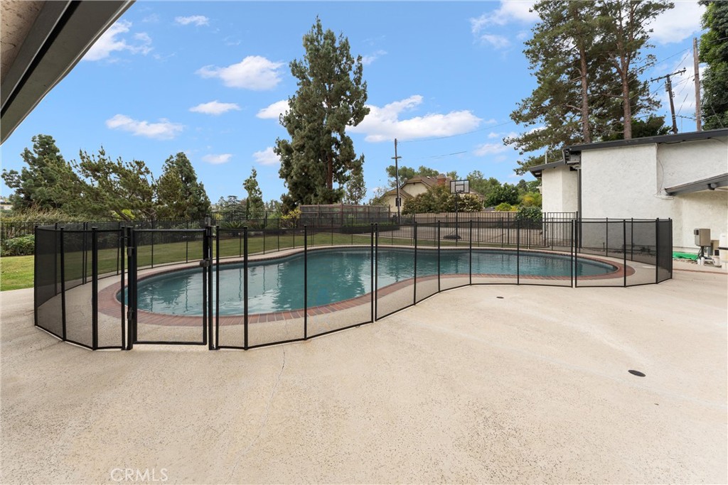 510 Laguna Road Fullerton, CA 92835 - Photo 42 of 48