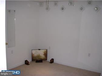 906 Marshall Road Sharon Hill, PA 19079 - Photo 11 of 12 Gallery Image 11