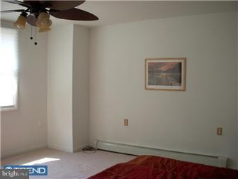 906 Marshall Road Sharon Hill, PA 19079 - Photo 9 of 12 Gallery Image 9