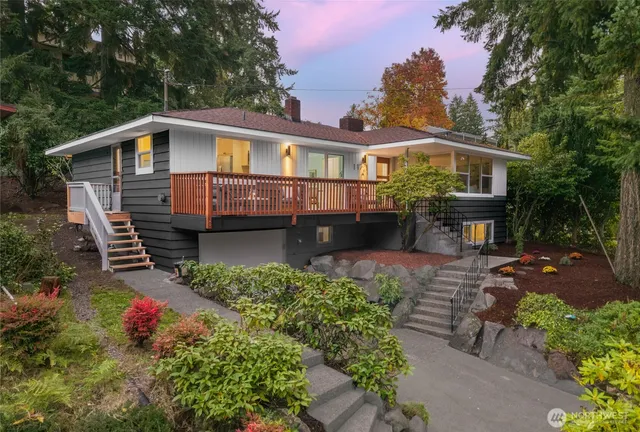 $899,950 | 11721 24th Avenue Northeast, Seattle, WA 98125