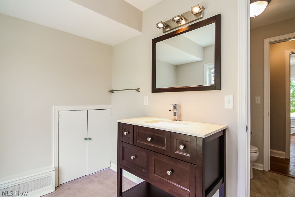 16809 Holbrook Road Cleveland, OH 44120 - Photo 7 of 34