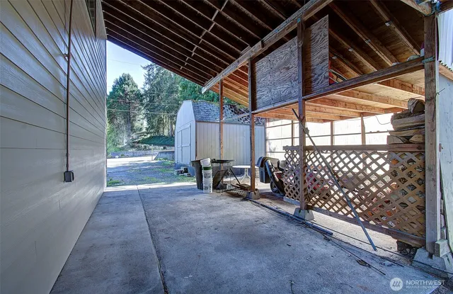 a view of outdoor space