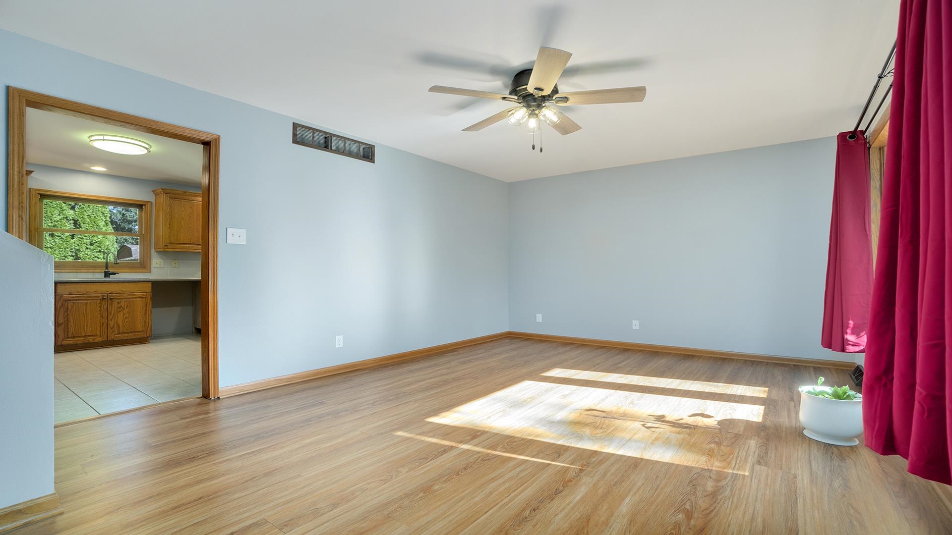 402 Mallard Road Winnebago, IL 61088 - Photo 2 of 28 Gallery Image 2