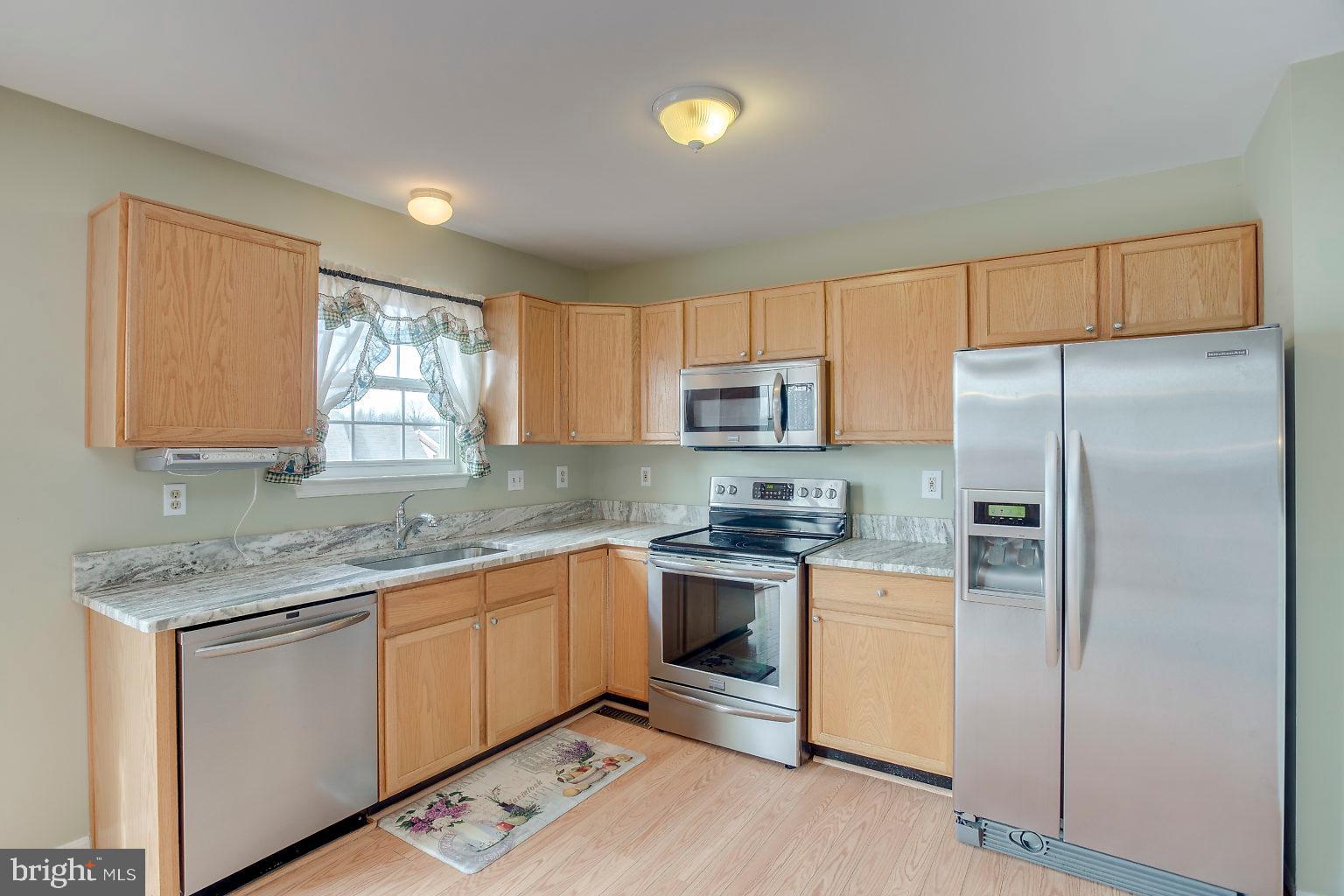 4502 Sandwood Road Baltimore, MD 21219 - Photo 18 of 39 Stainless steel appliances