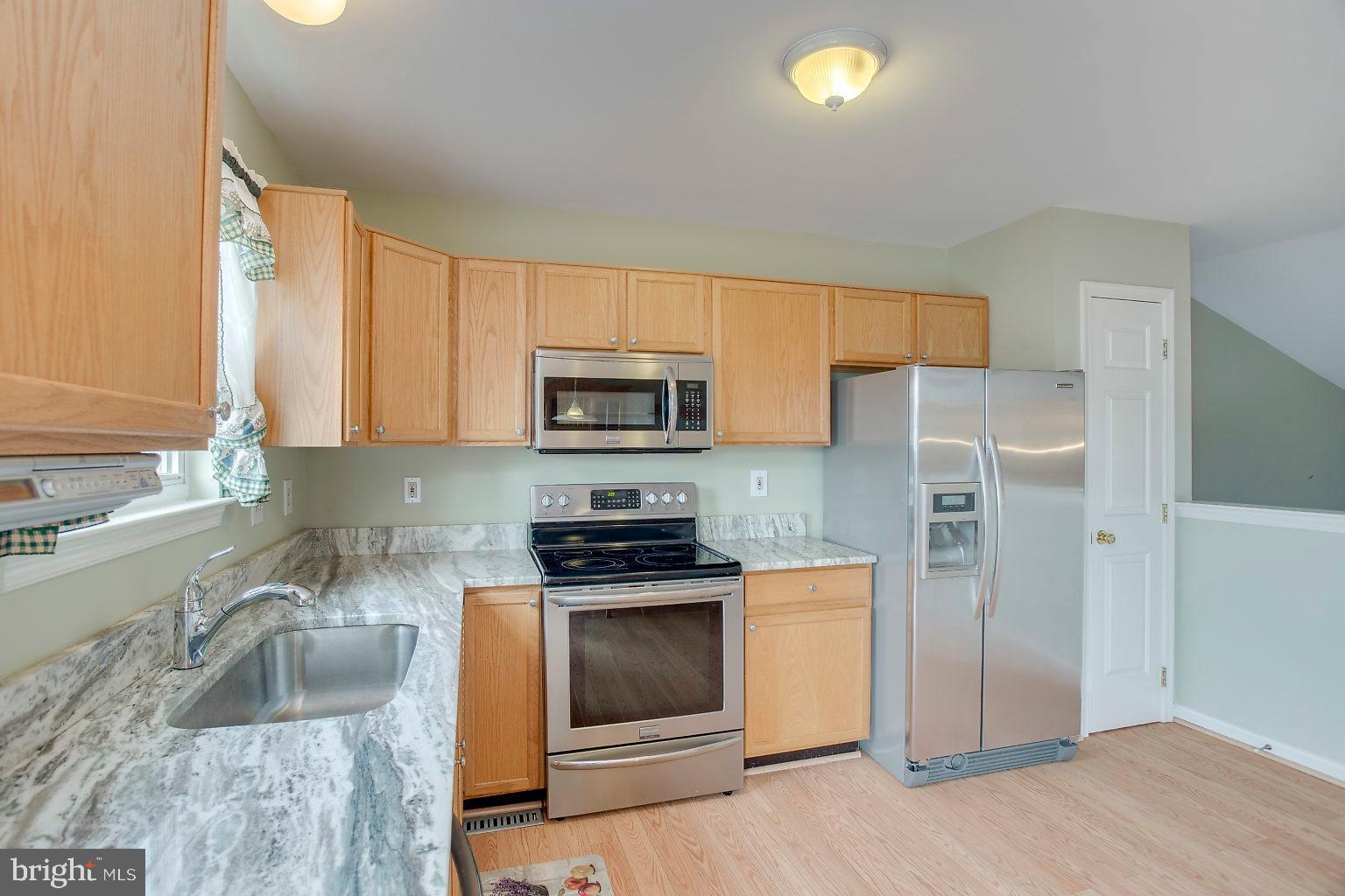 4502 Sandwood Road Baltimore, MD 21219 - Photo 19 of 39 Granite countertops