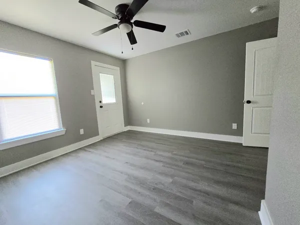 $1,450 | 3514 Hunnicutt Street, Unit B, Dayton, TX 77535
