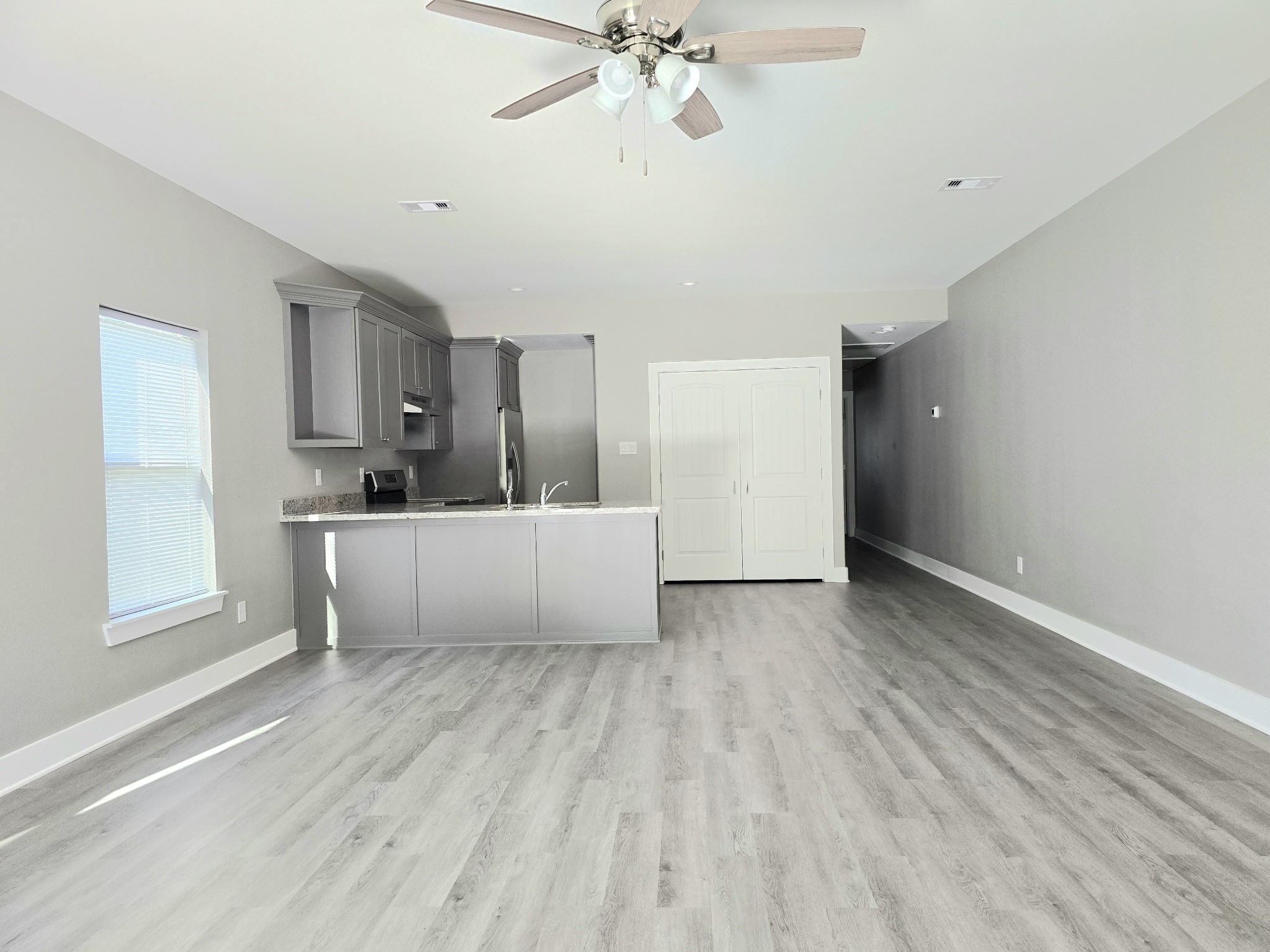 3514 Hunnicutt Street, Unit B Dayton, TX 77535 - Photo 4 of 15