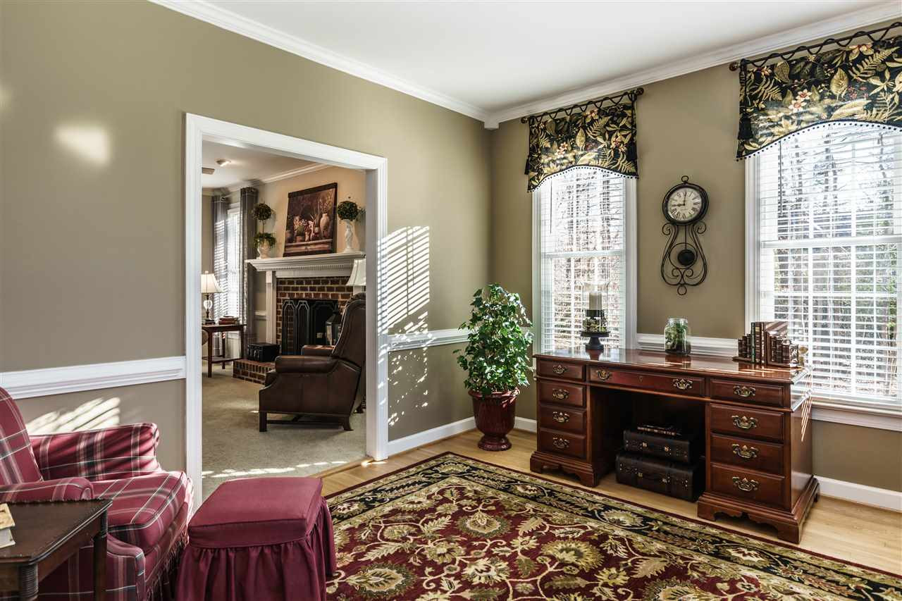 913 Oak Creek Road Raleigh, NC 27615 - Photo 4 of 25 Photo 4