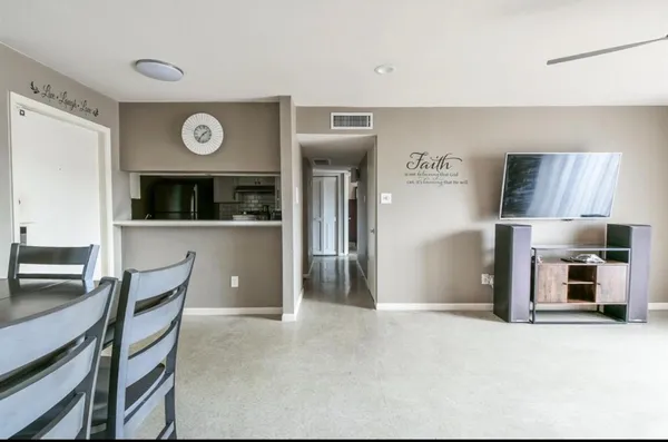 $950 | 8529 Hearth Drive, Unit 25, Houston, TX 77054