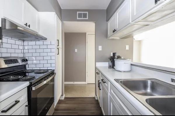 $950 | 8529 Hearth Drive, Unit 25, Houston, TX 77054