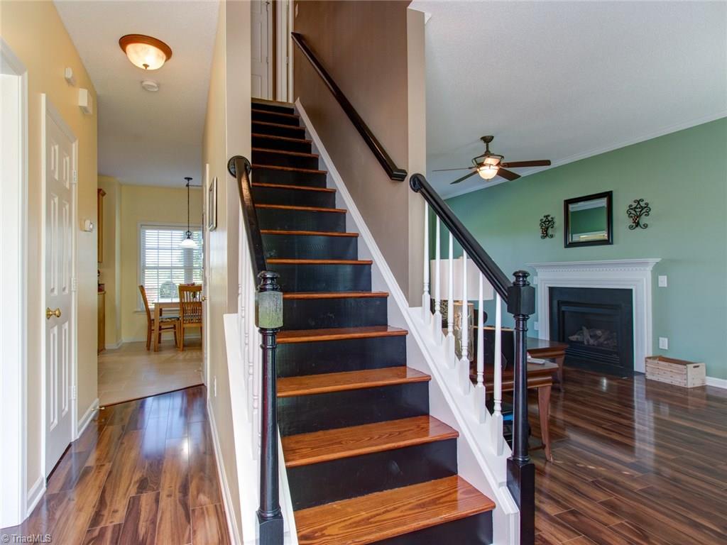 3692 Shadow Ridge Drive High Point, NC 27265 - Photo 4 of 30 Gallery Image 4