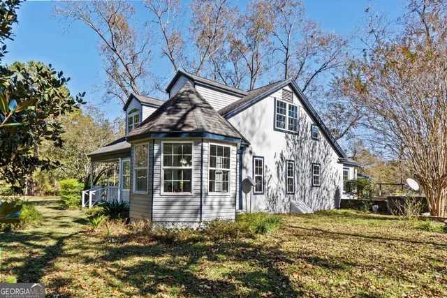 a house view with a outdoor space