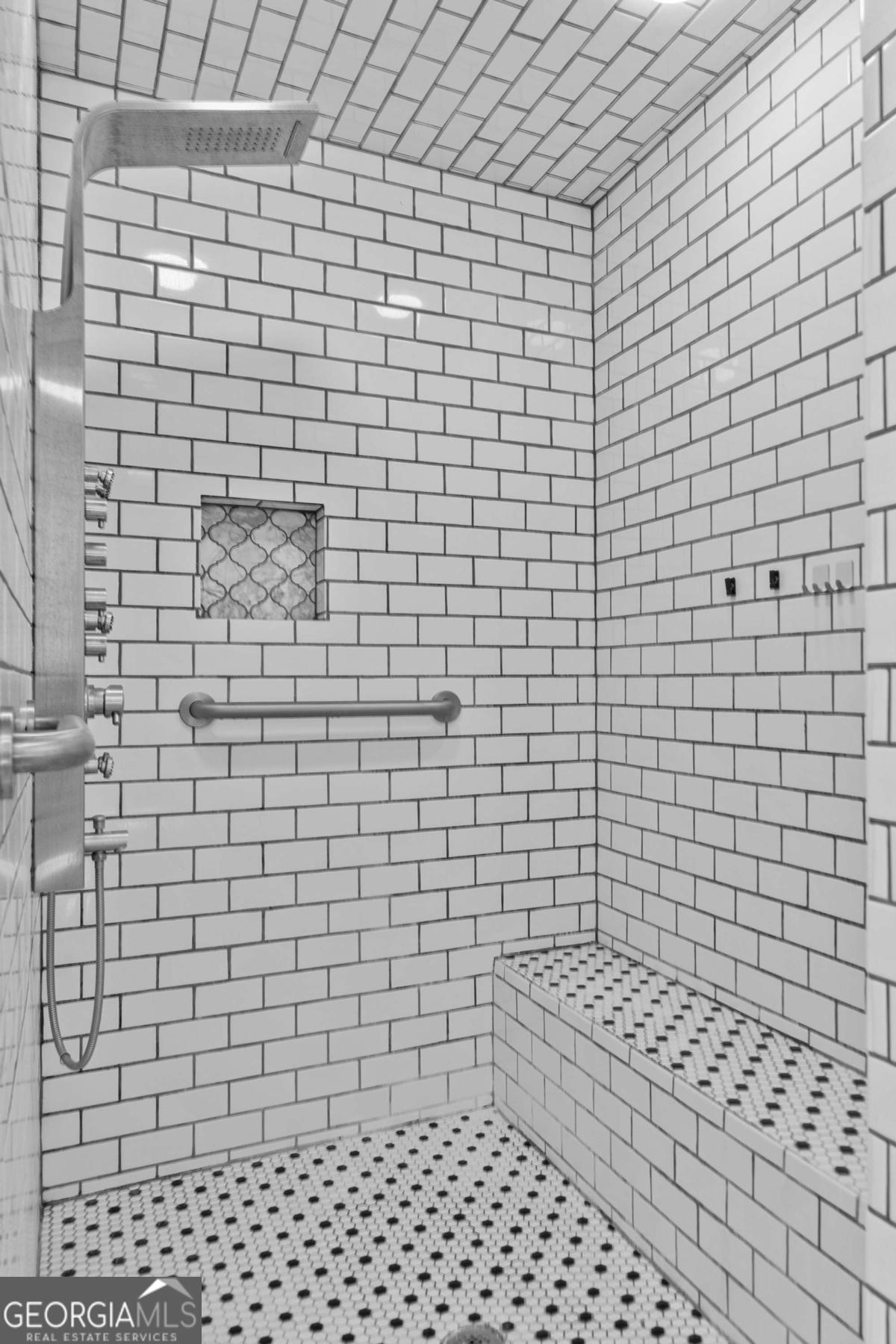 140 Jack Road Fitzgerald, GA 31750 - Photo 30 of 55 a bathroom with a blue white checkered floor