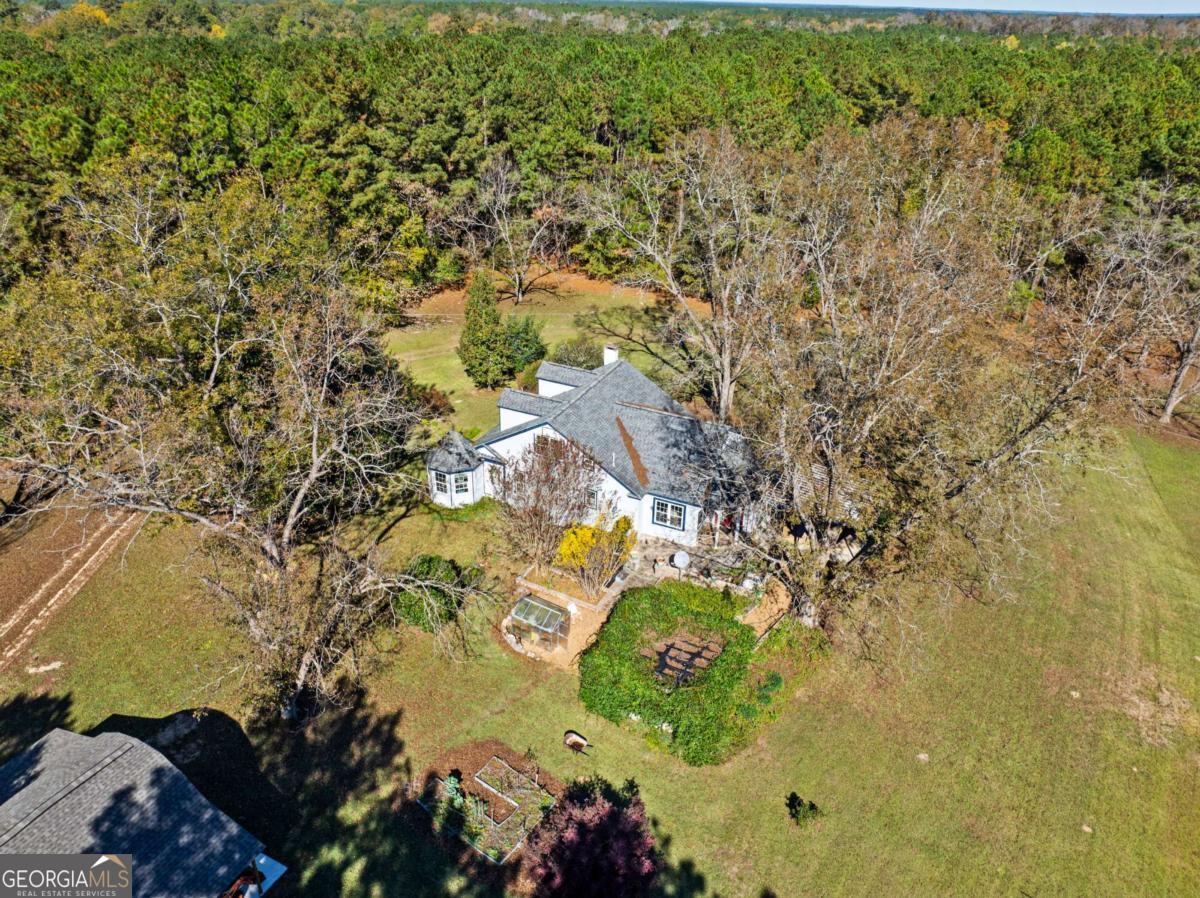 140 Jack Road Fitzgerald, GA 31750 - Photo 48 of 55 a aerial view of a yard with swimming pool