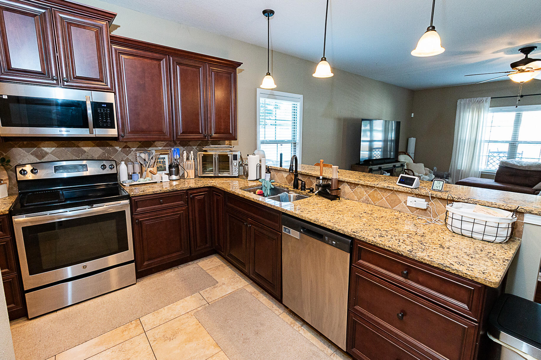 41 Cactus Road Mary Esther, FL 32569 - Photo 7 of 30 41 Cactus Rd - 041
