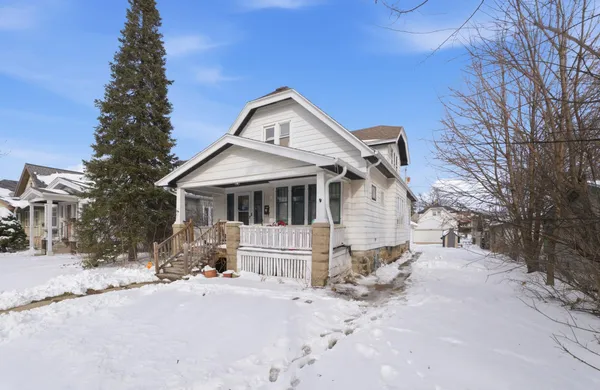$289,900 | 1570 South 57th Street, West Allis, WI 53214