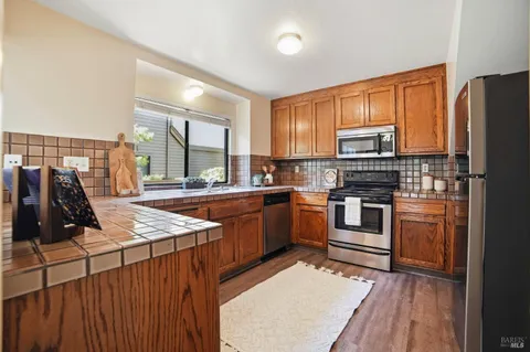 $549,000 | 3306 Parker Hill Road, Santa Rosa, CA 95404