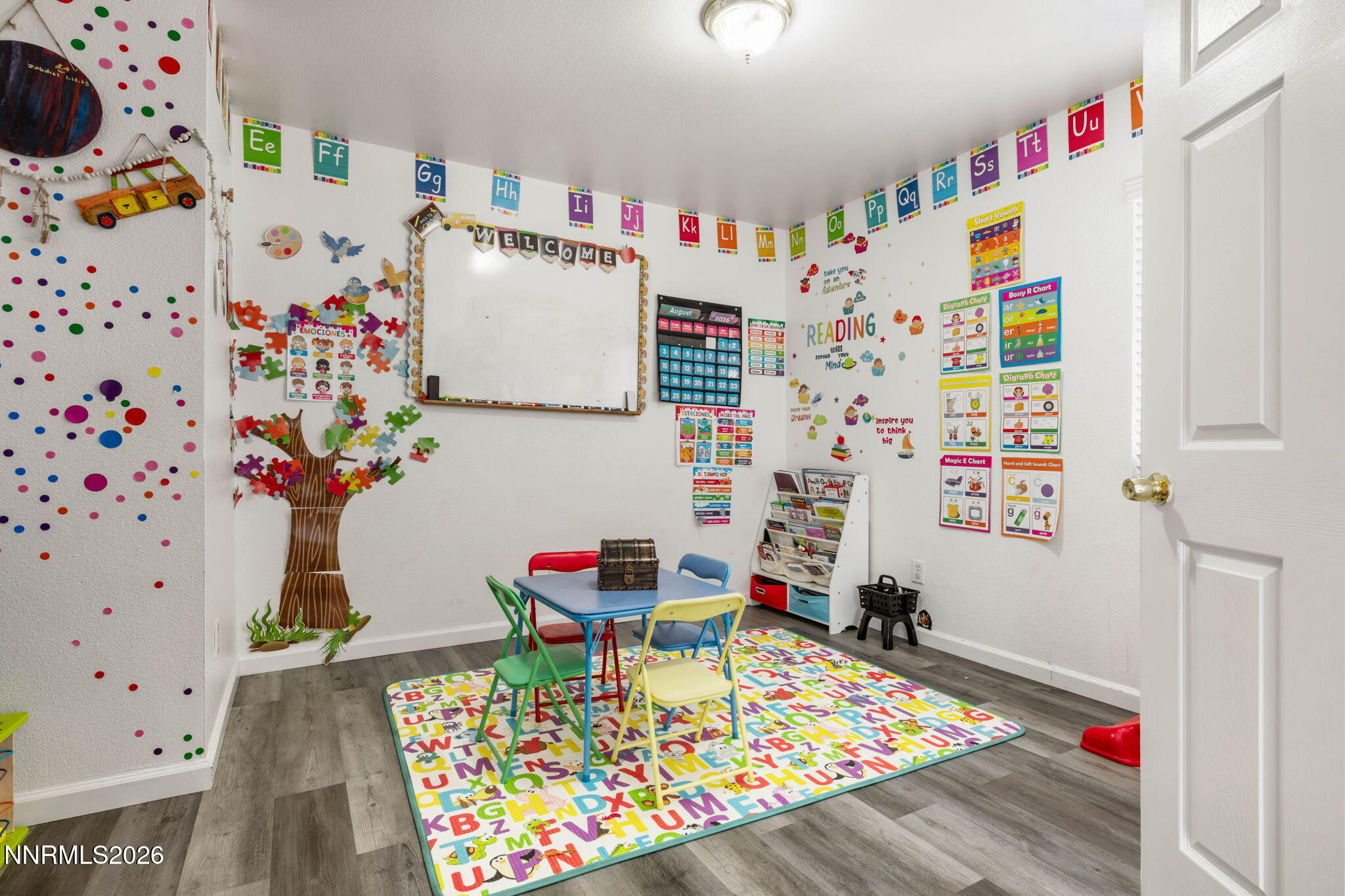 11959 Kernite Street Reno, NV 89506 - Photo 10 of 41 10-web-or-mls-DSC_3239