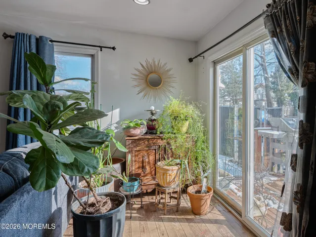 $899,000 | 12 Thompson Avenue, Leonardo, NJ 07737