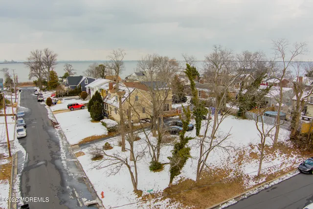 $899,000 | 12 Thompson Avenue, Leonardo, NJ 07737