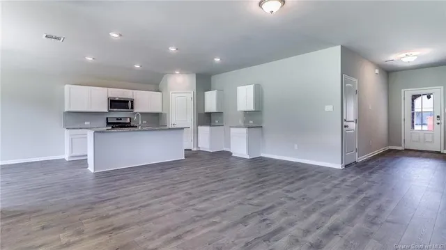 $245,000 | 8133 Kelsey Lane, Iowa, LA 70647