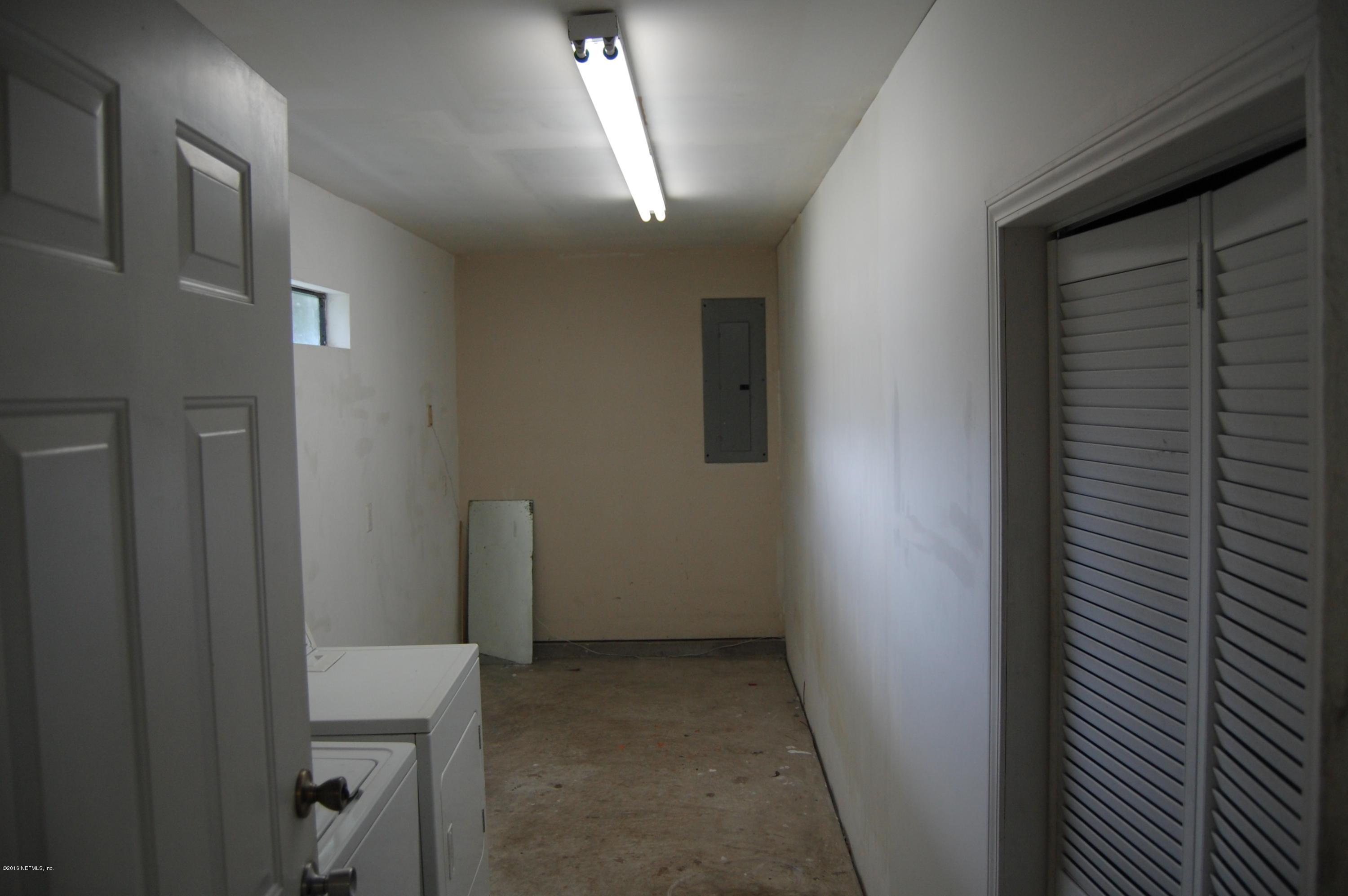 109 Jack Road Palatka, FL 32177 - Photo 27 of 39 Laundry Room