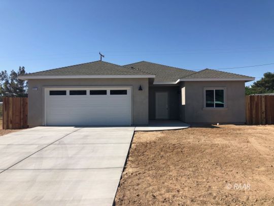 941 West St George Avenue Ridgecrest, CA 93555 - Photo 2 of 19