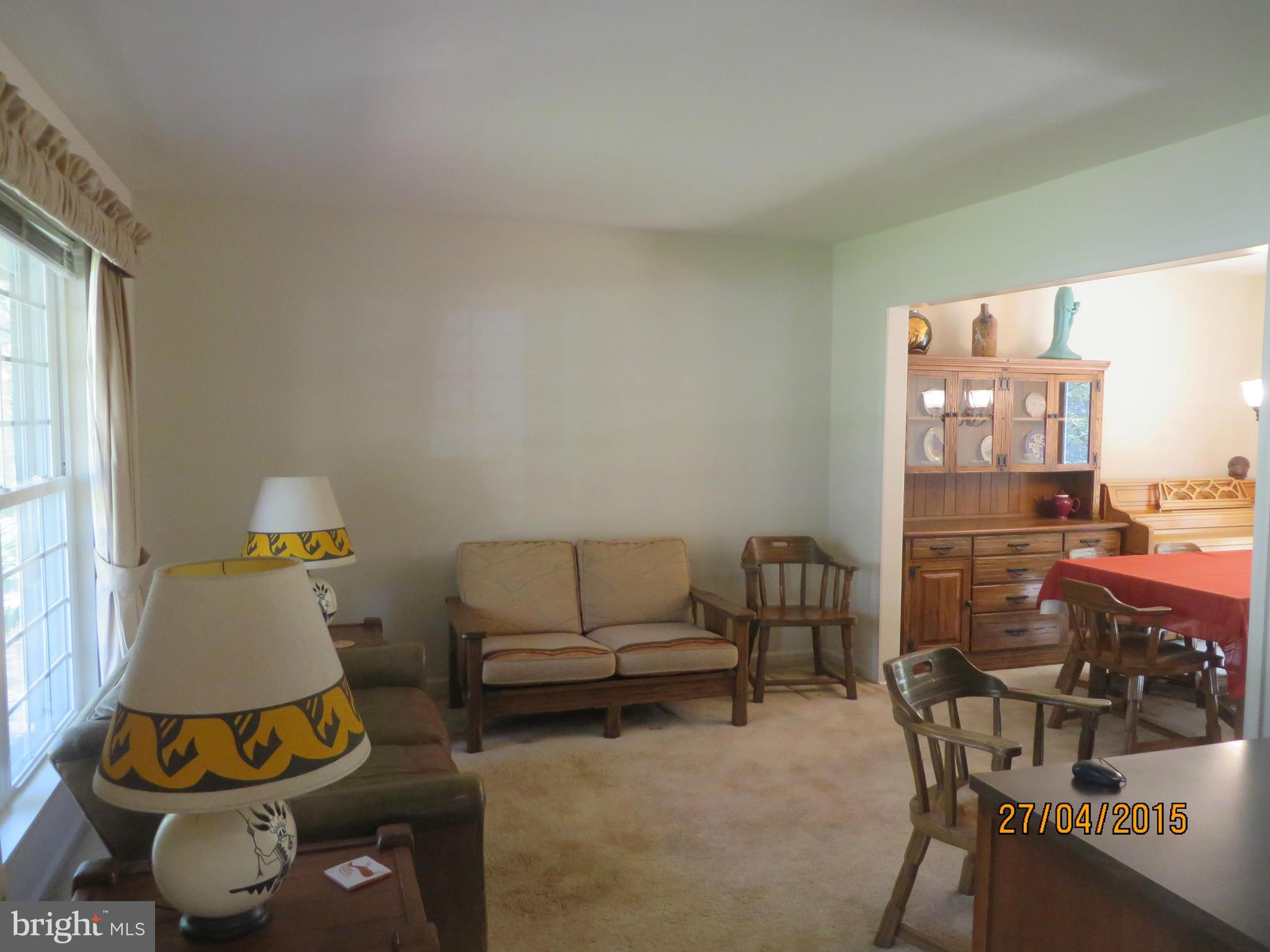 3435 Mt Burnside Way Woodbridge, VA 22192 - Photo 3 of 30 Living Room